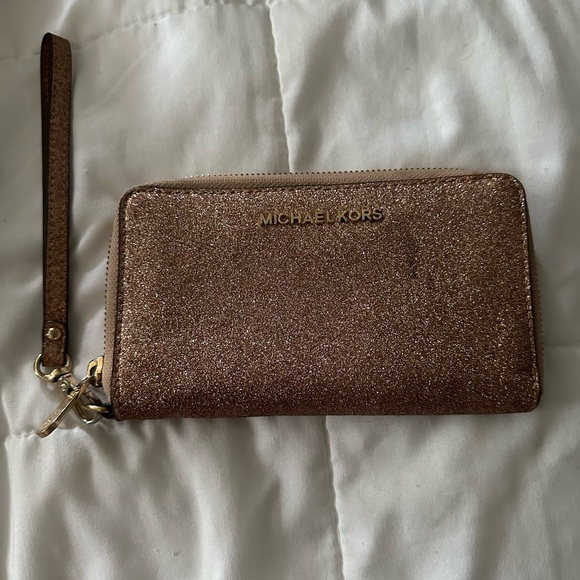 Michael Kors Rose Gold Glitter Wristlet - Picture 1 of 3